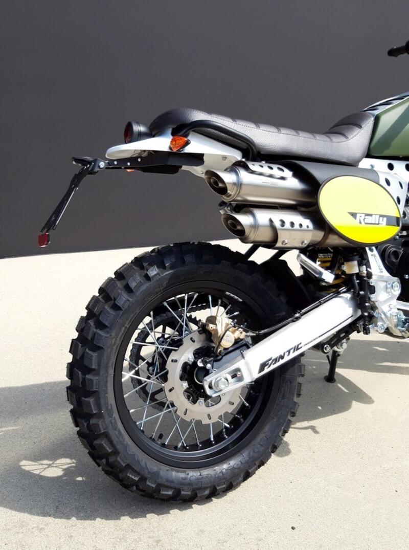 Adjustable License Plate Holder for Fantic NeroB1